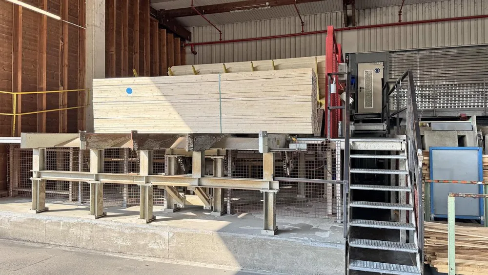 Waco - Jonab - Kallfass high speed cutting-planing-bundling line
