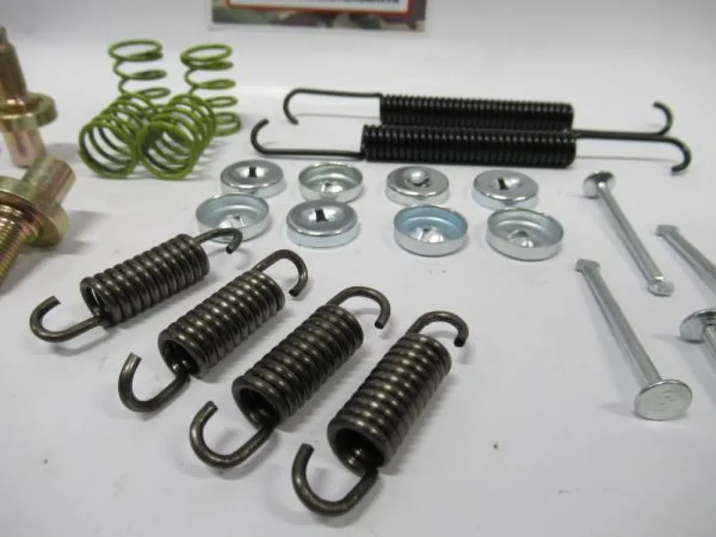 Remtrommel as-set voor + achter-as - 8