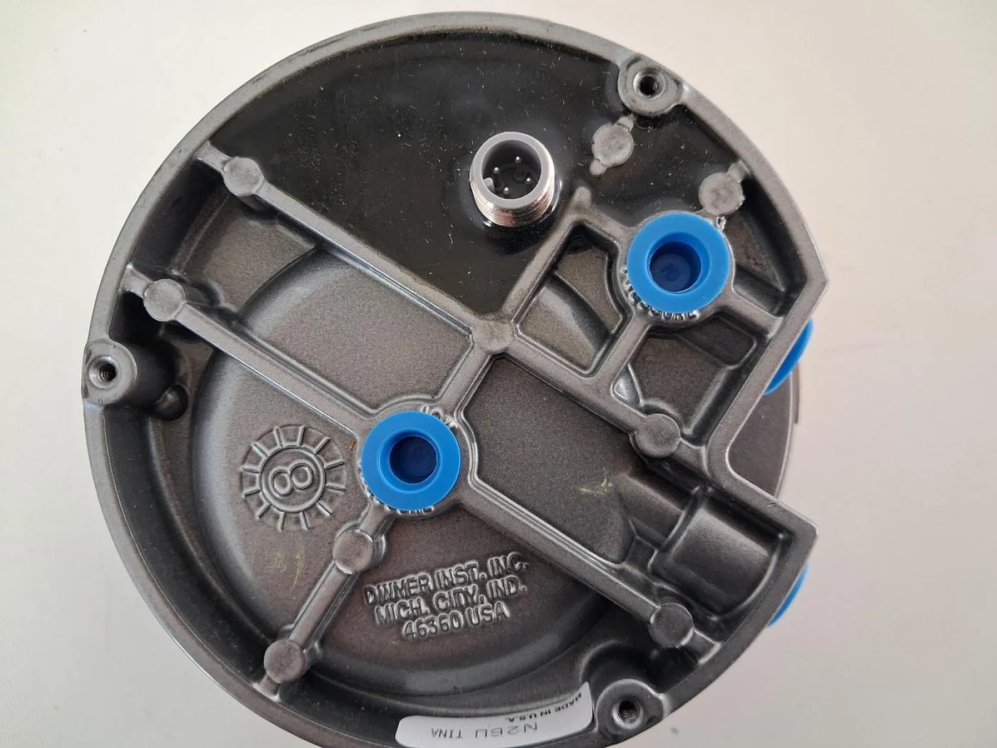 Dwyer Magnehelic Indicating Pressure Transmitter - 6