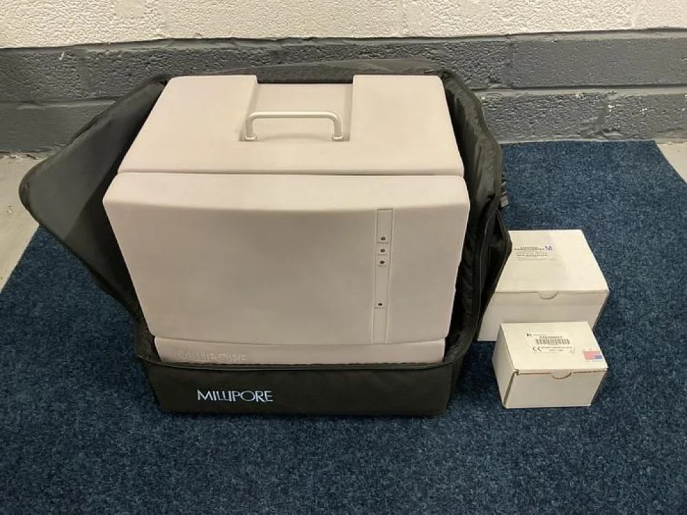 Millipore XX6310000 Incubator