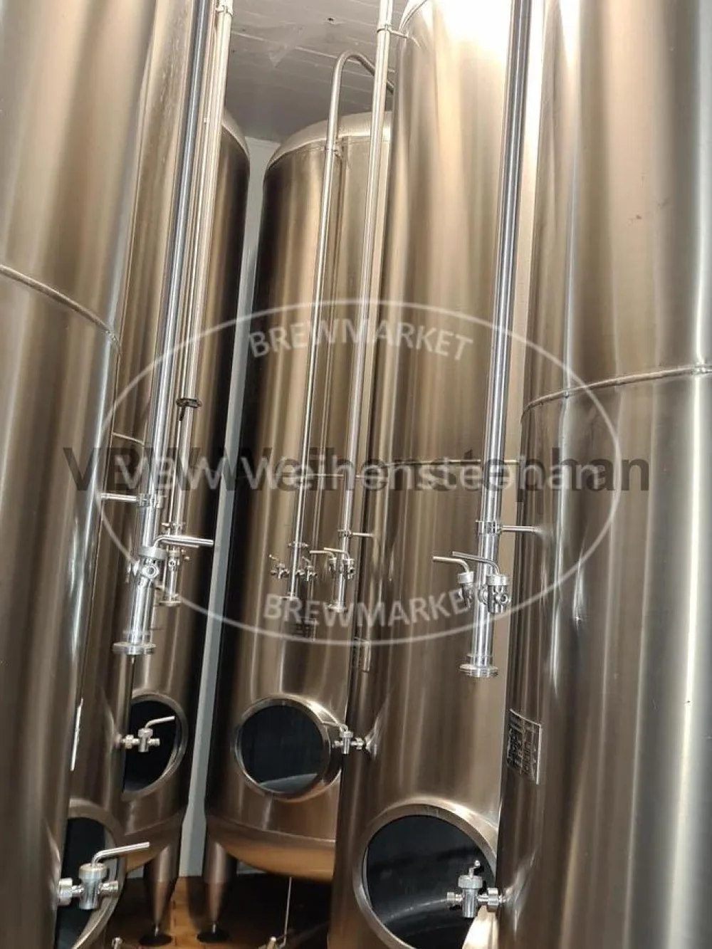 Fermentation and storage tanks [8 pcs.]
