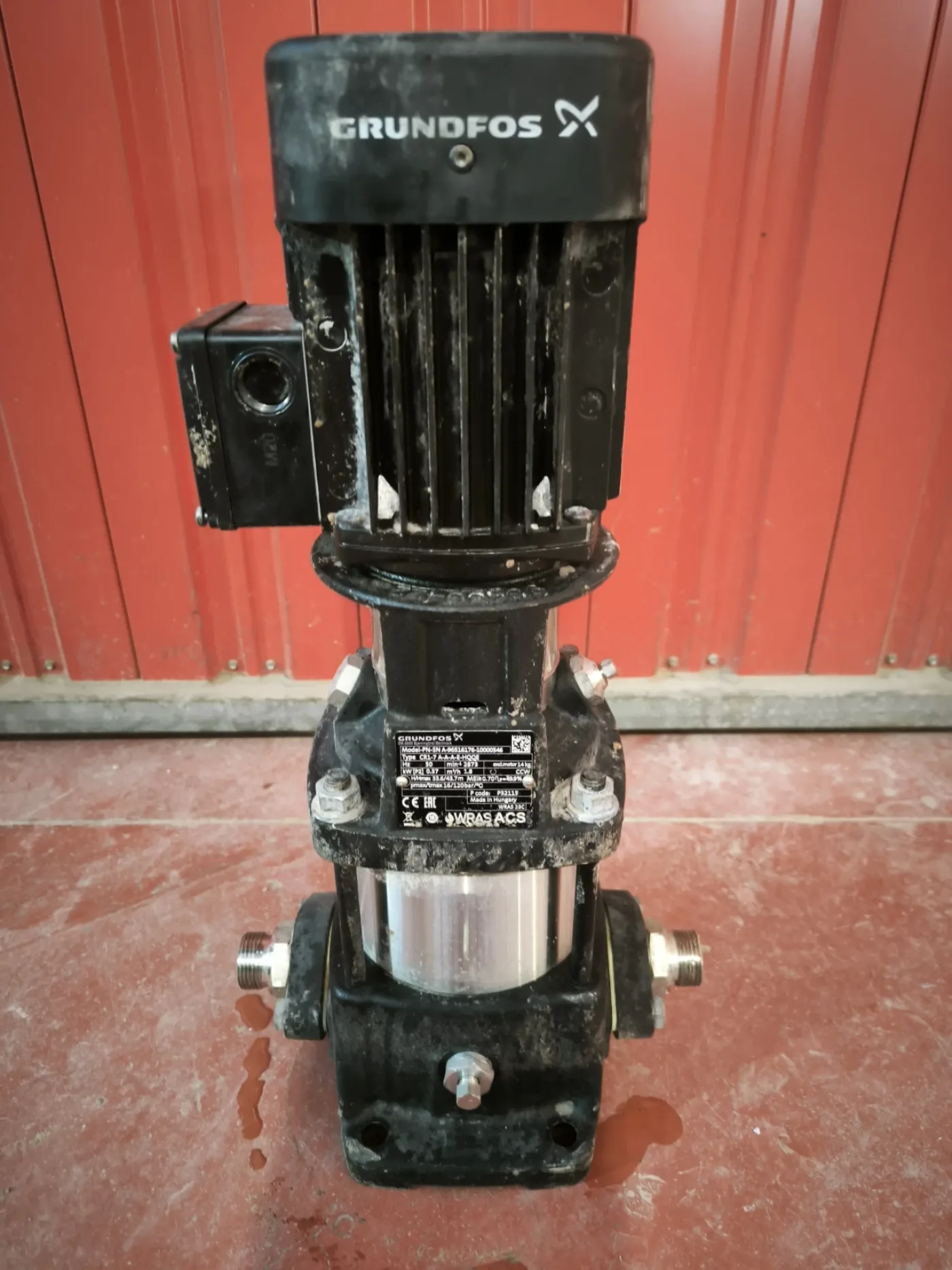 VERTICAL MULTISTAGE CENTRIFUGAL PUMP GRUNDFOS CR1-7 - 3