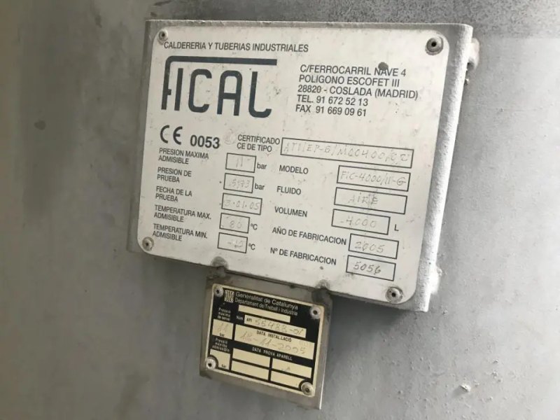 USED ATLAS COPCO CD100 & CD60 COMPRESSOR WITH IRON TANK 4,000 LITERS