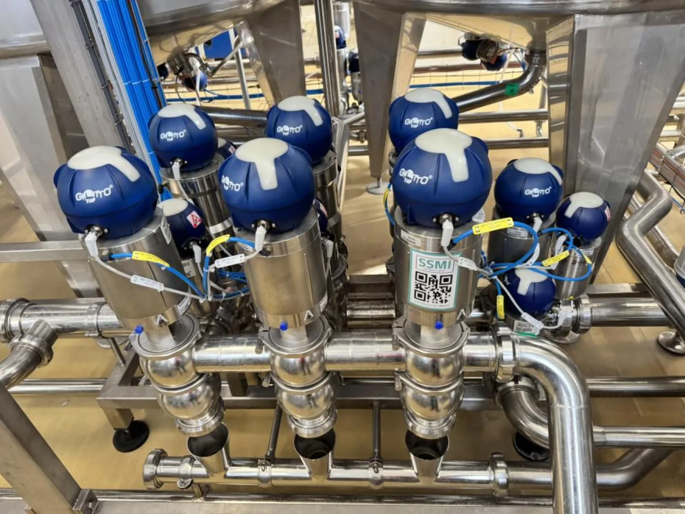 Valve manifold - 8