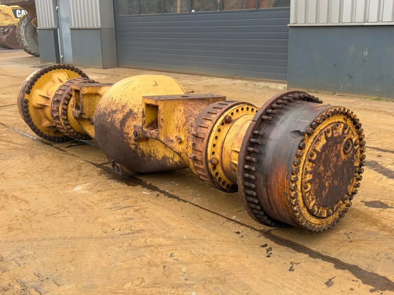 Caterpillar 990 axle
