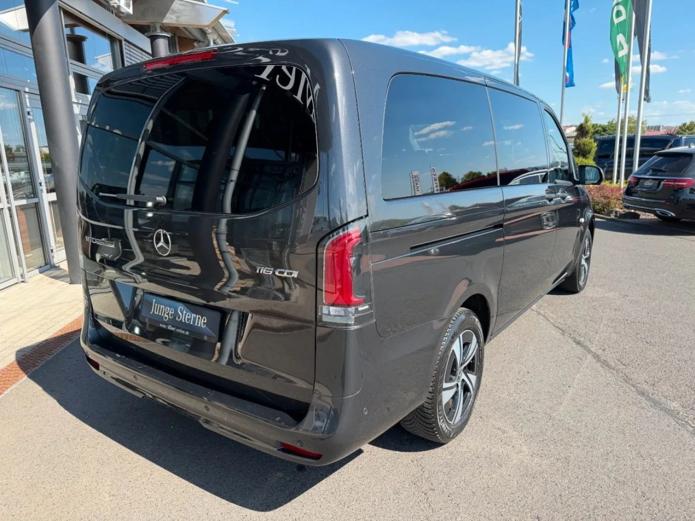 Mercedes Benz Vito 116 CDI 9G Tourer AHK2,5to LED - 4