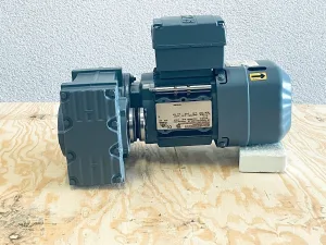 SEW-EURODRIVE Getriebemotor FH27/GDRS71S4BE05HR/ISU/TF
