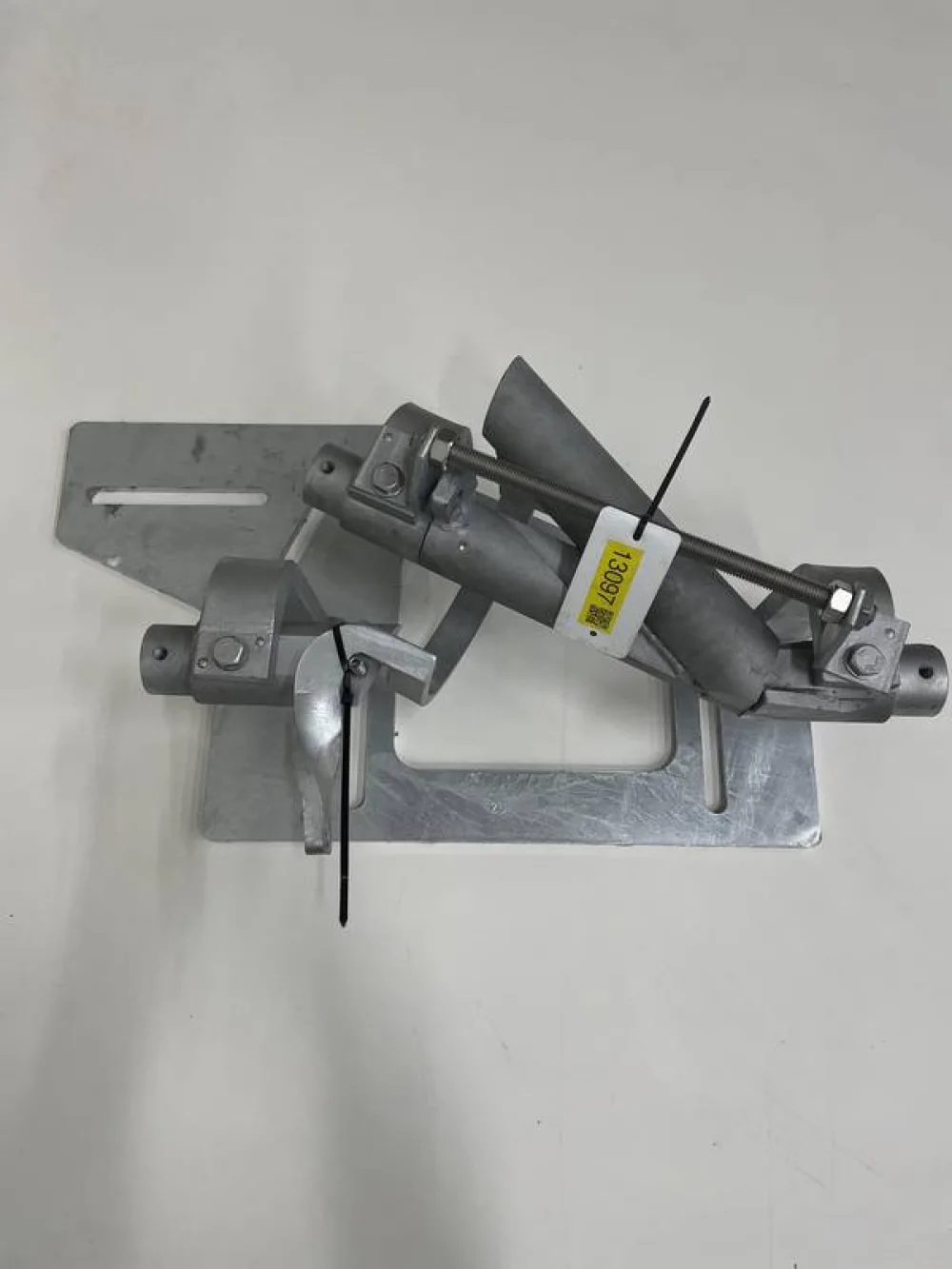 Switch left outside 25°- 90° . Tube height 15 cm on plate