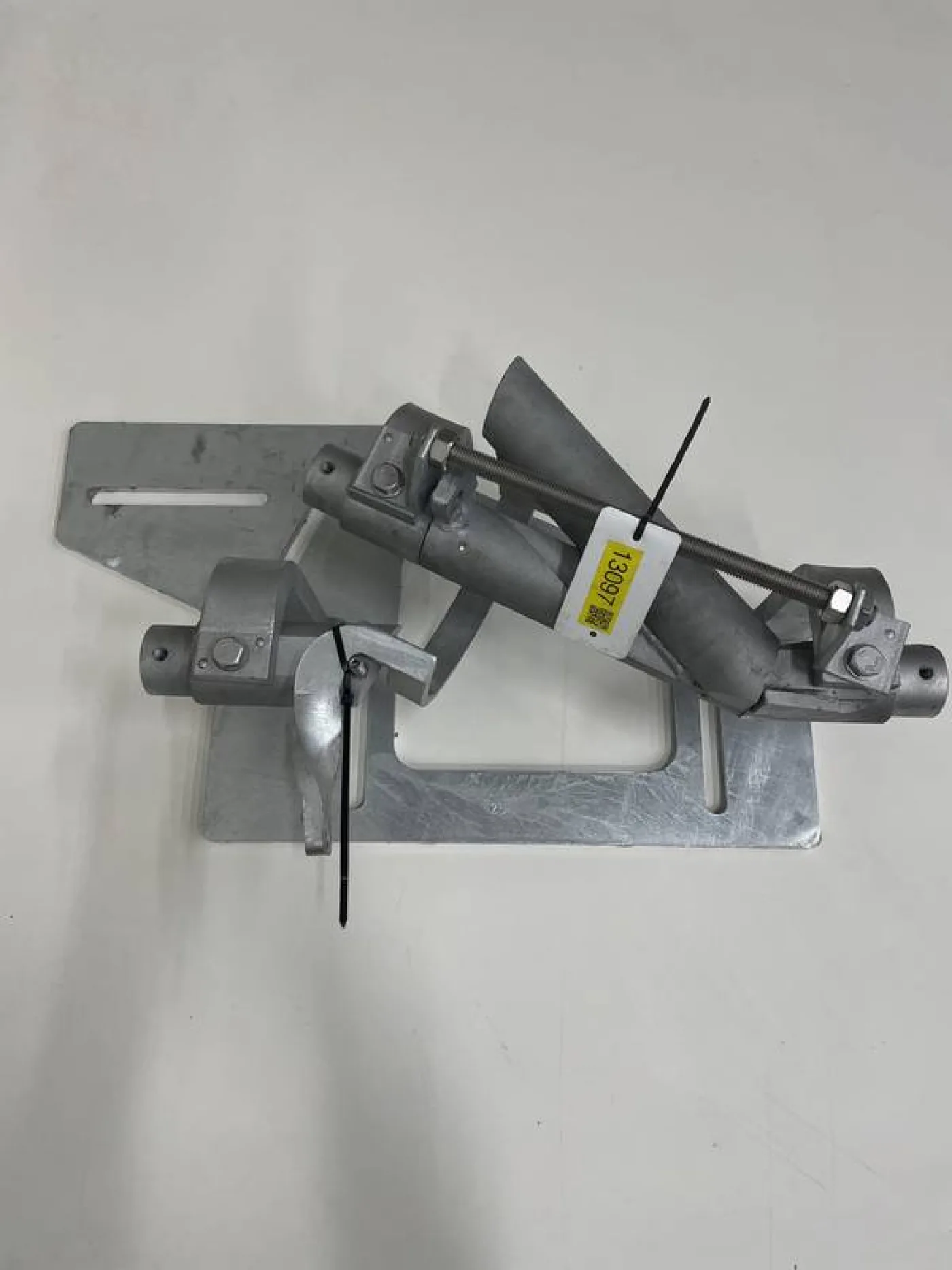 Switch left outside 25°- 90° . Tube height 15 cm on plate - 1