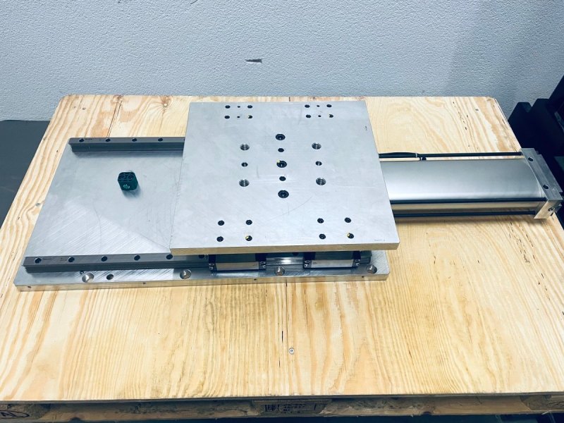 Tünkers Pneumatische Lineareinheit LE200-300 VRL SB T024