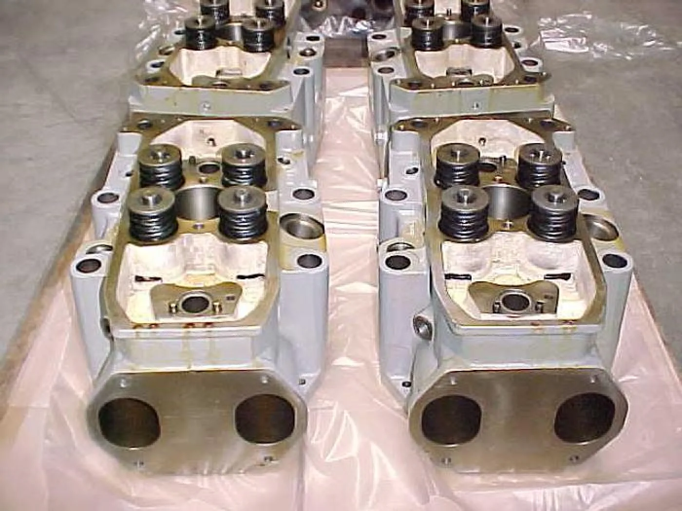 CYLINDER HEADS MWM TB12RS18/22 - 2