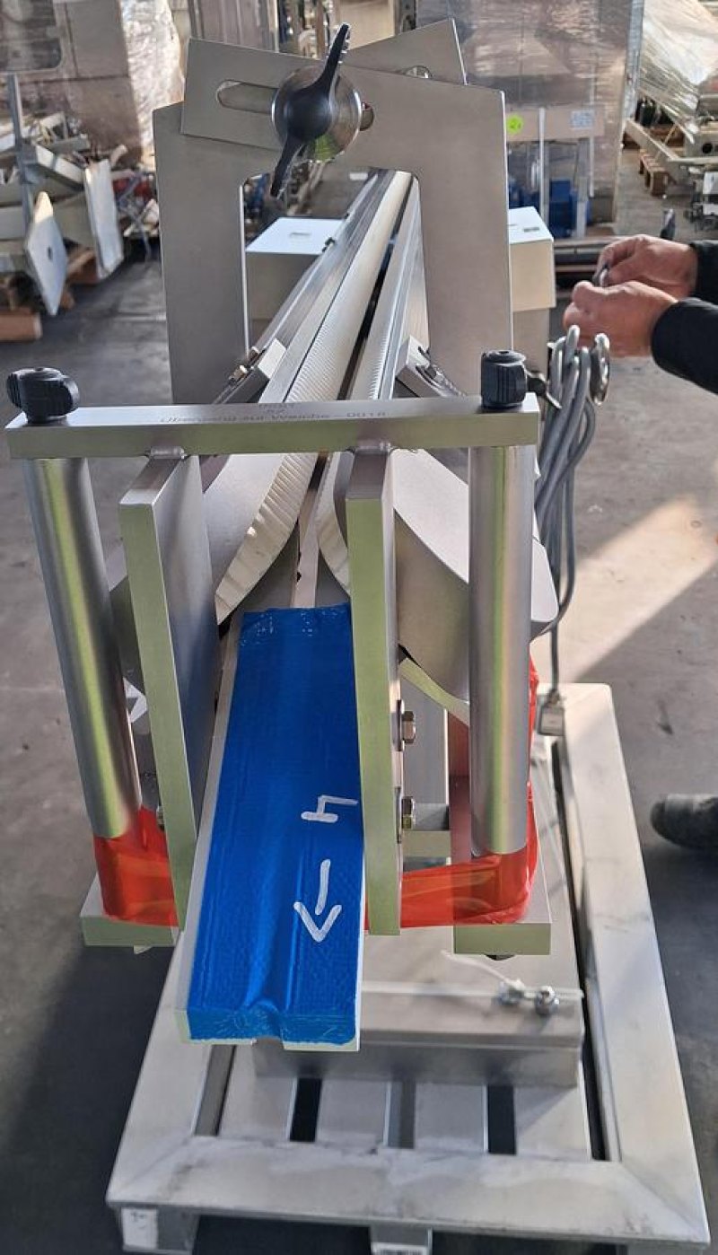 INOVA STS 2000 Spritzentransport / Zuführsystem