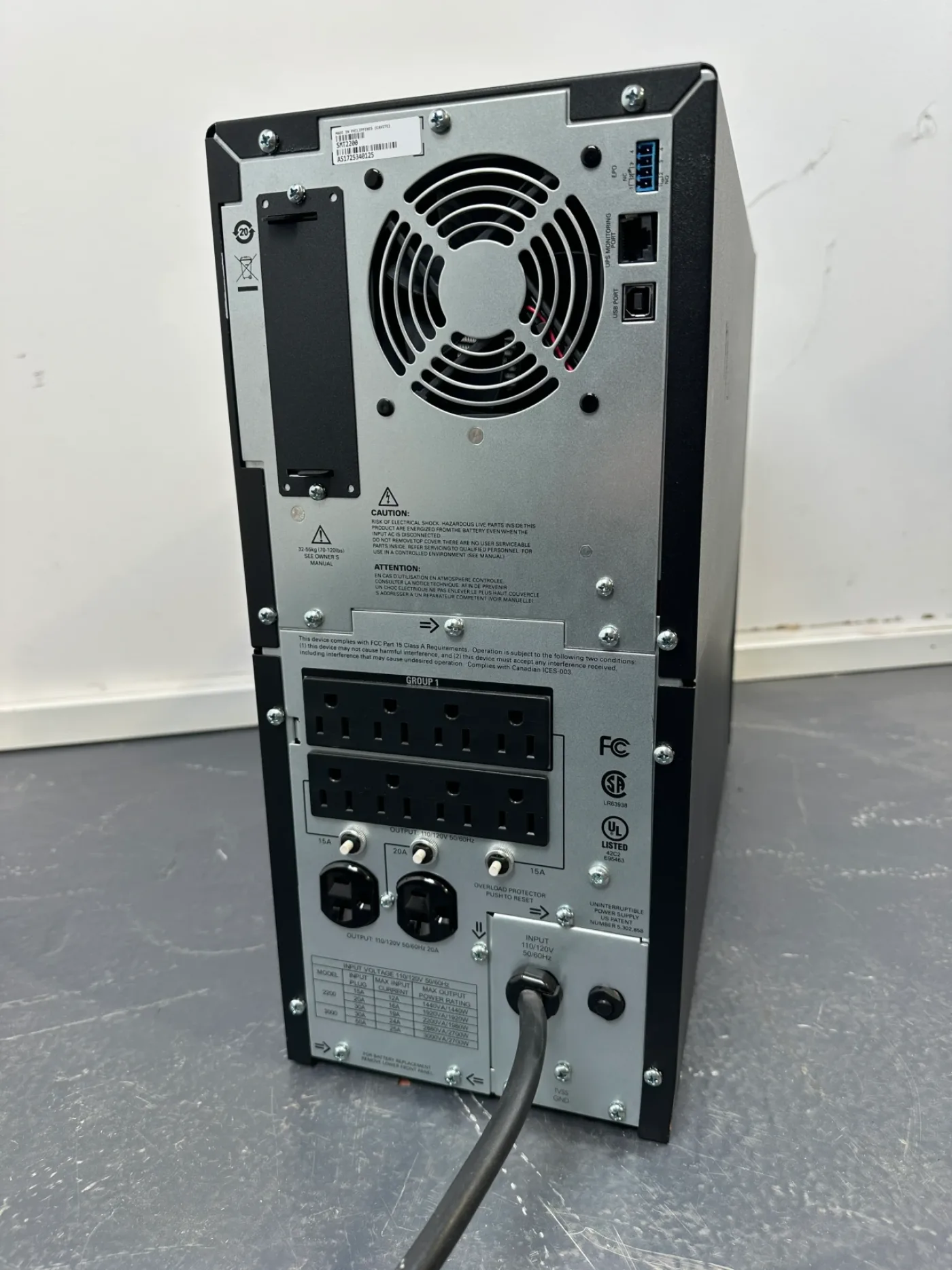 APC Smart-UPS SMT2200 USV US-/120-V-Version Stecker: NEMA L5-30P (30 A / 125 V Twist-Lock) - 4