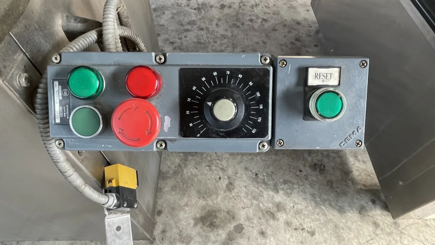 CAPSULE DISTRIBUTOR NORTAN MODEL MULTICAP 120 AND ROLLING MACHINE NORTAN FOR CAPSULES, MODEL AURORA 120, SECOND-HAND MACHINES - 4