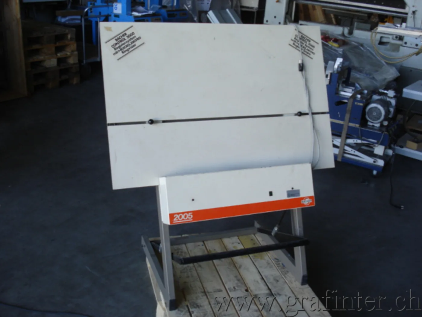 PERFORATRICE POUR PLAQUES OFFSET - 3