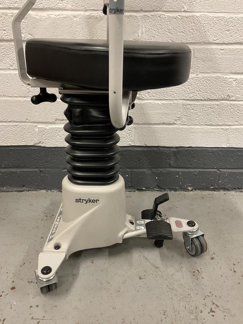 Stryker 830 Surgistool II