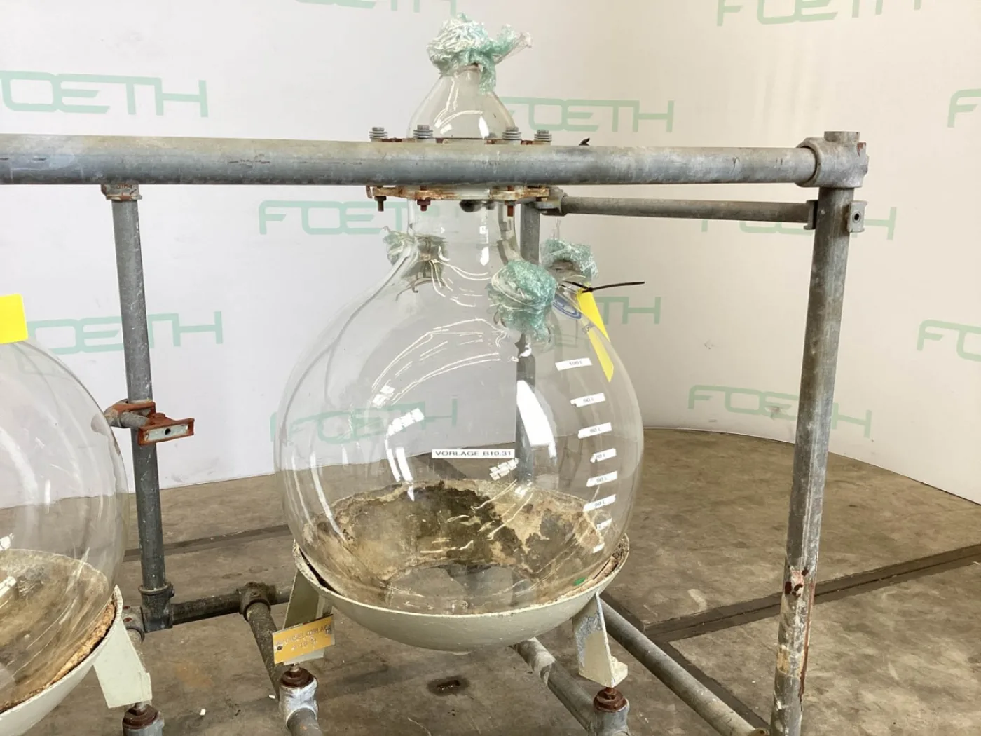 QVF Glasstechnik 100 Ltr - Vertical tank - 2