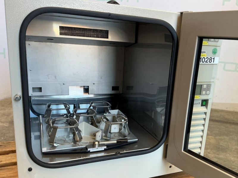 Kühner AG LT-X Refrigerated Incubator Shaker - Drying oven