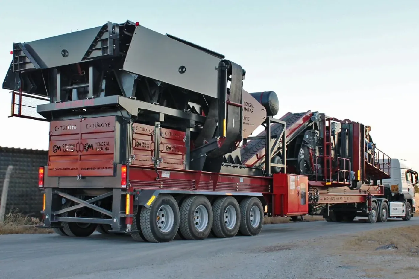 General 950 — Mobile Jaw + Impact Crushing & Screening Plant - 3