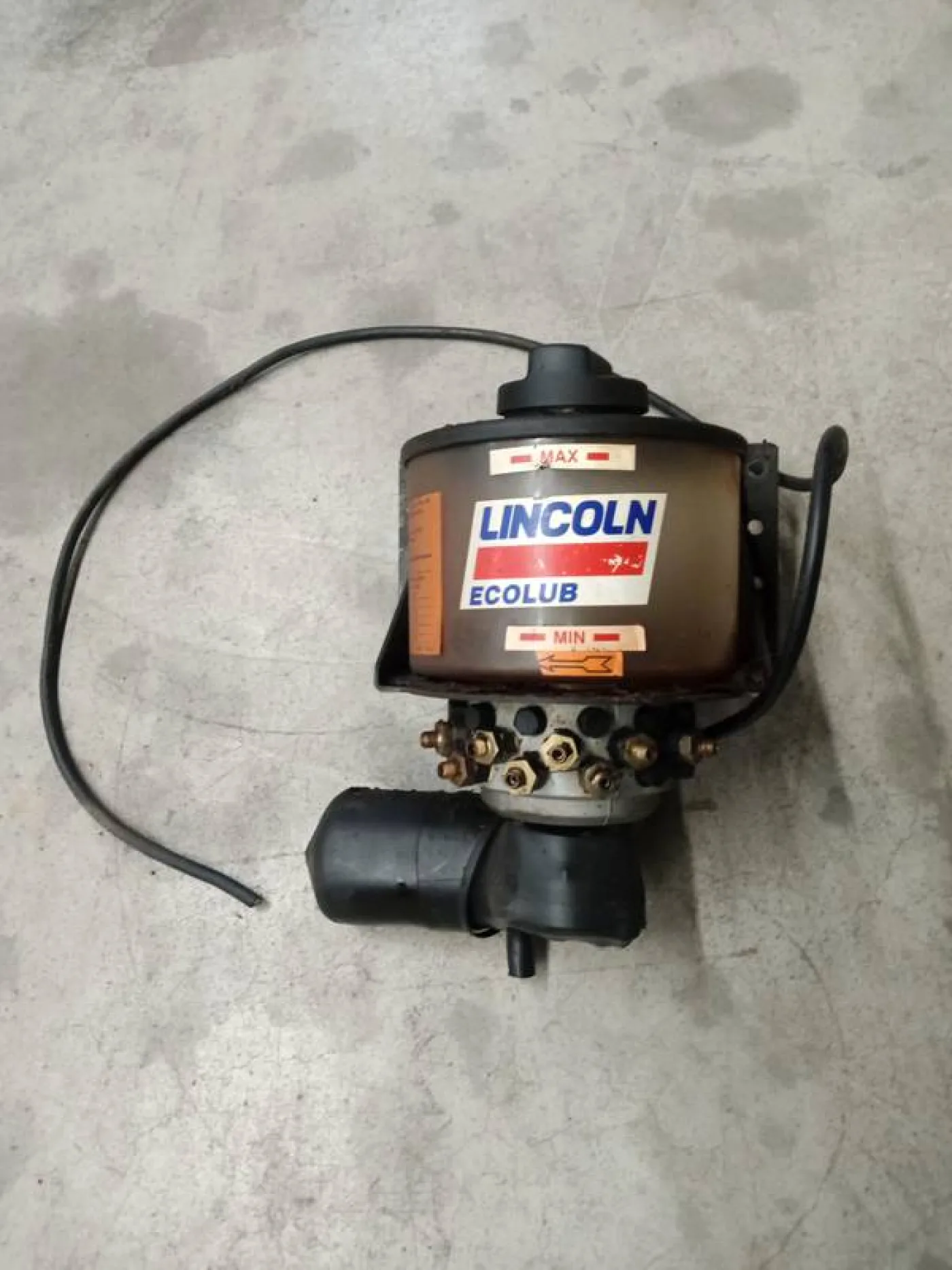 Automatic lubrication unit - 7