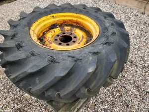 1 - 15.5/80 X 24 Goodyear Sure Grip Tyre