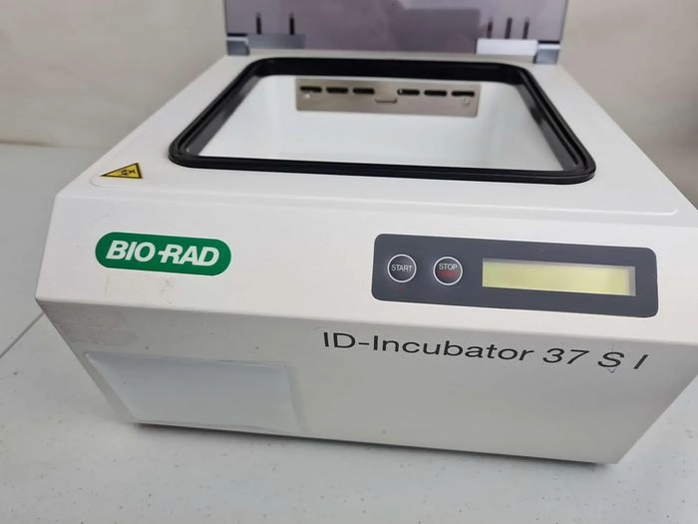 BioRad ID-Incubator 37 S I - 8