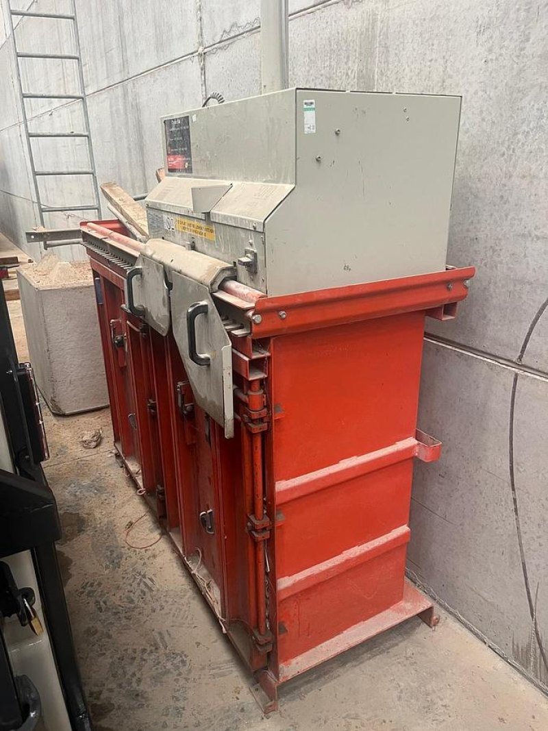 2012 Orwak 5070 Multi Chamber Baler