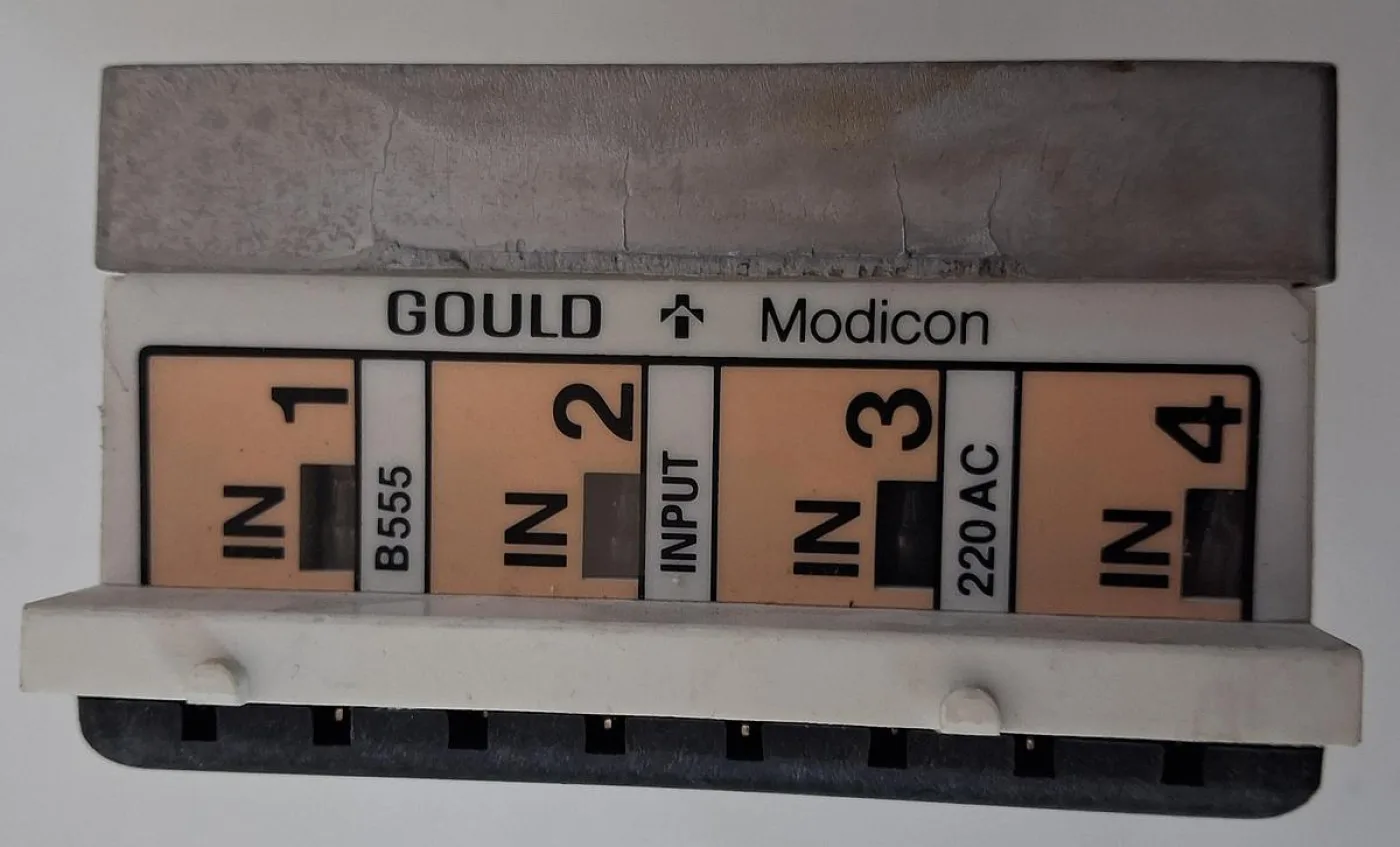 Gould Modicon B555 PLC E/A Modul - 7