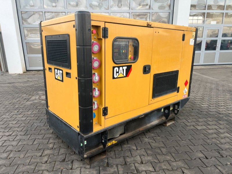 Cat DE65E3 / Stromerzeuger / 60KVA / 2017 / 17.917h