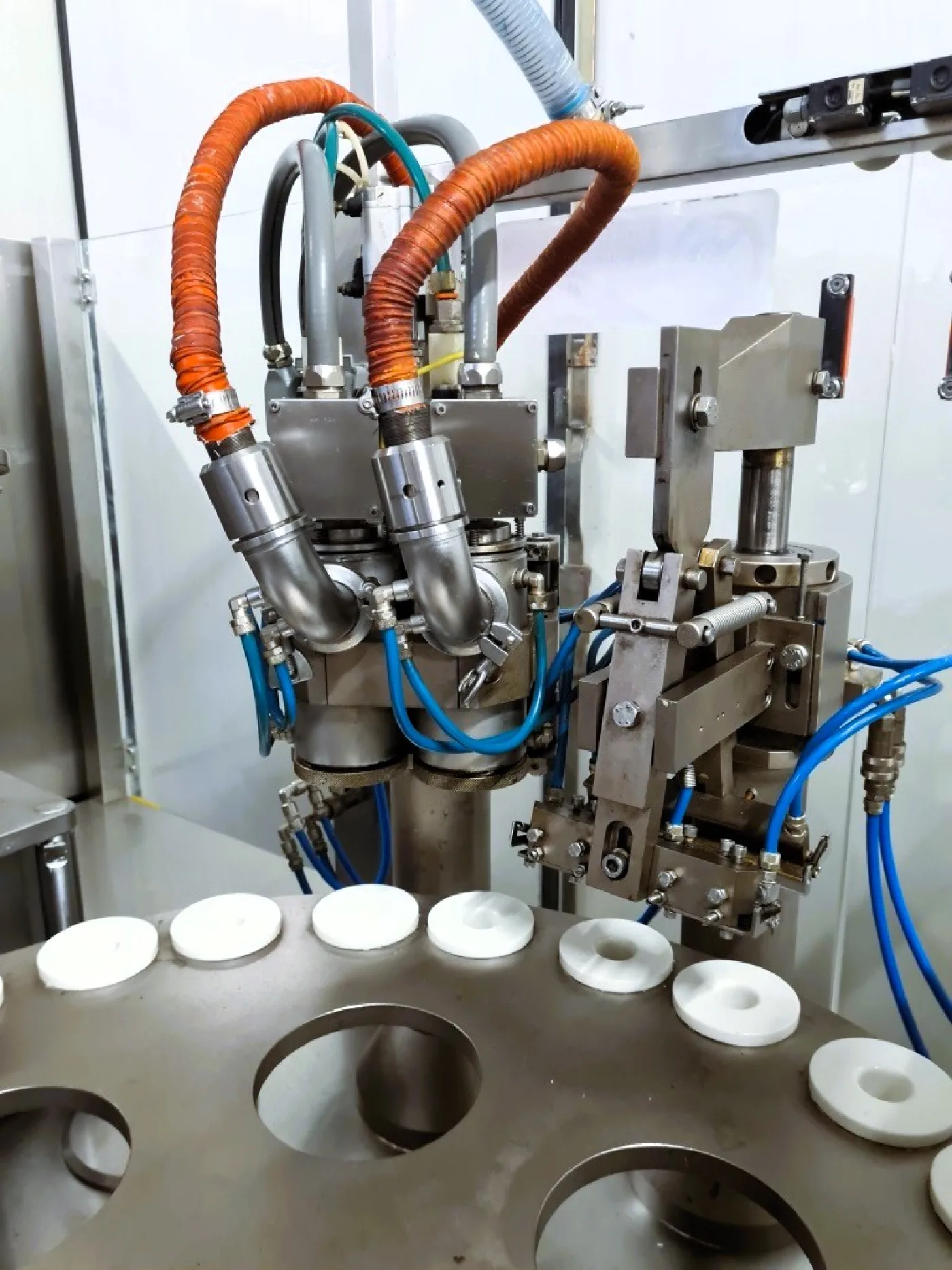 INTUBETTATRICE PER TUBETTI IN PLASTICA – UNIPAC ROMACO – MOD. UNIPAC 240 - 3