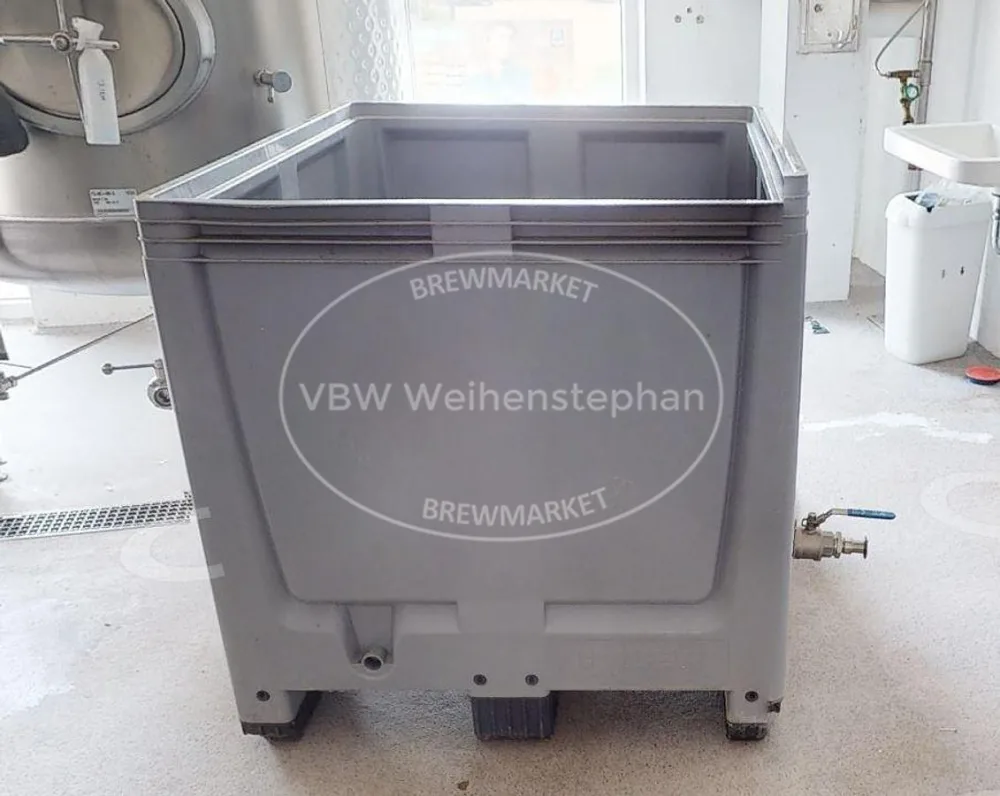 plastic container