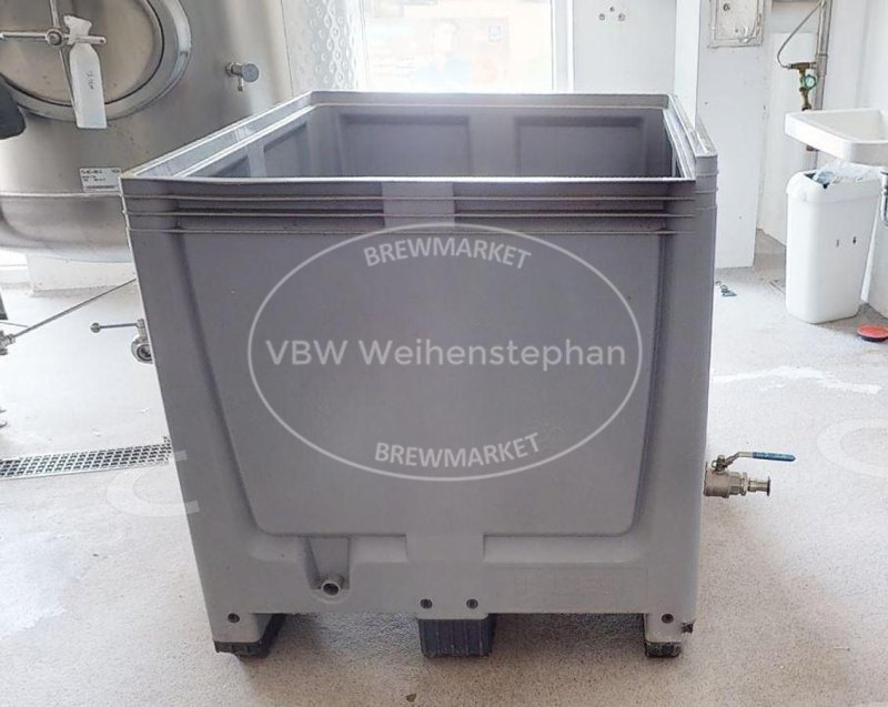 plastic container
