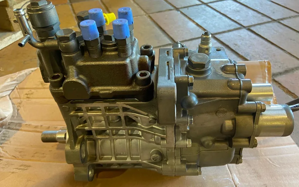 Einspritzpumpe Yanmar 4TNV98 - Neu