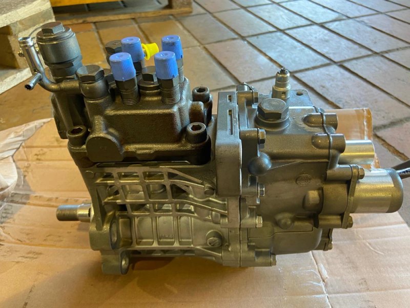 Einspritzpumpe Yanmar 4TNV98 - Neu