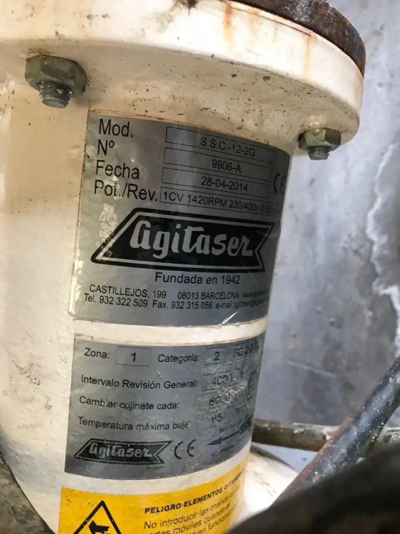 USED 316L STAINLESS STEEL TANK 500 LITERS WITH AGITATION