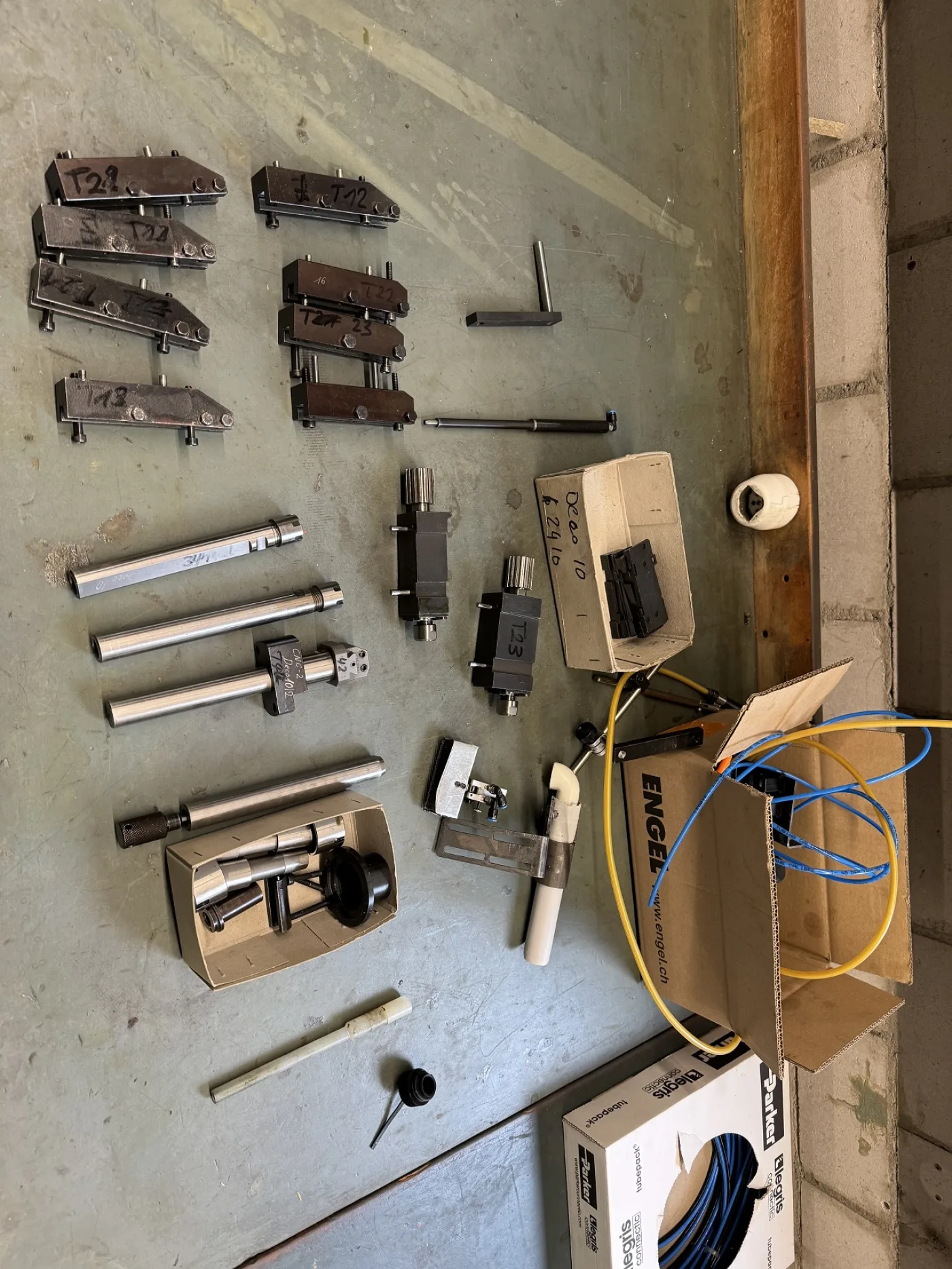 TOUR AUTOMATIQUE CNC TORNOS DECO 10 - 6