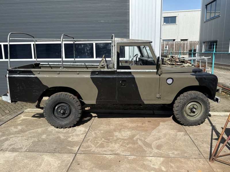 Land Rover 109 - 1983 Benzine Softtop LH