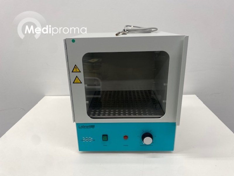 Labnet I5110-230 Mini Incubator