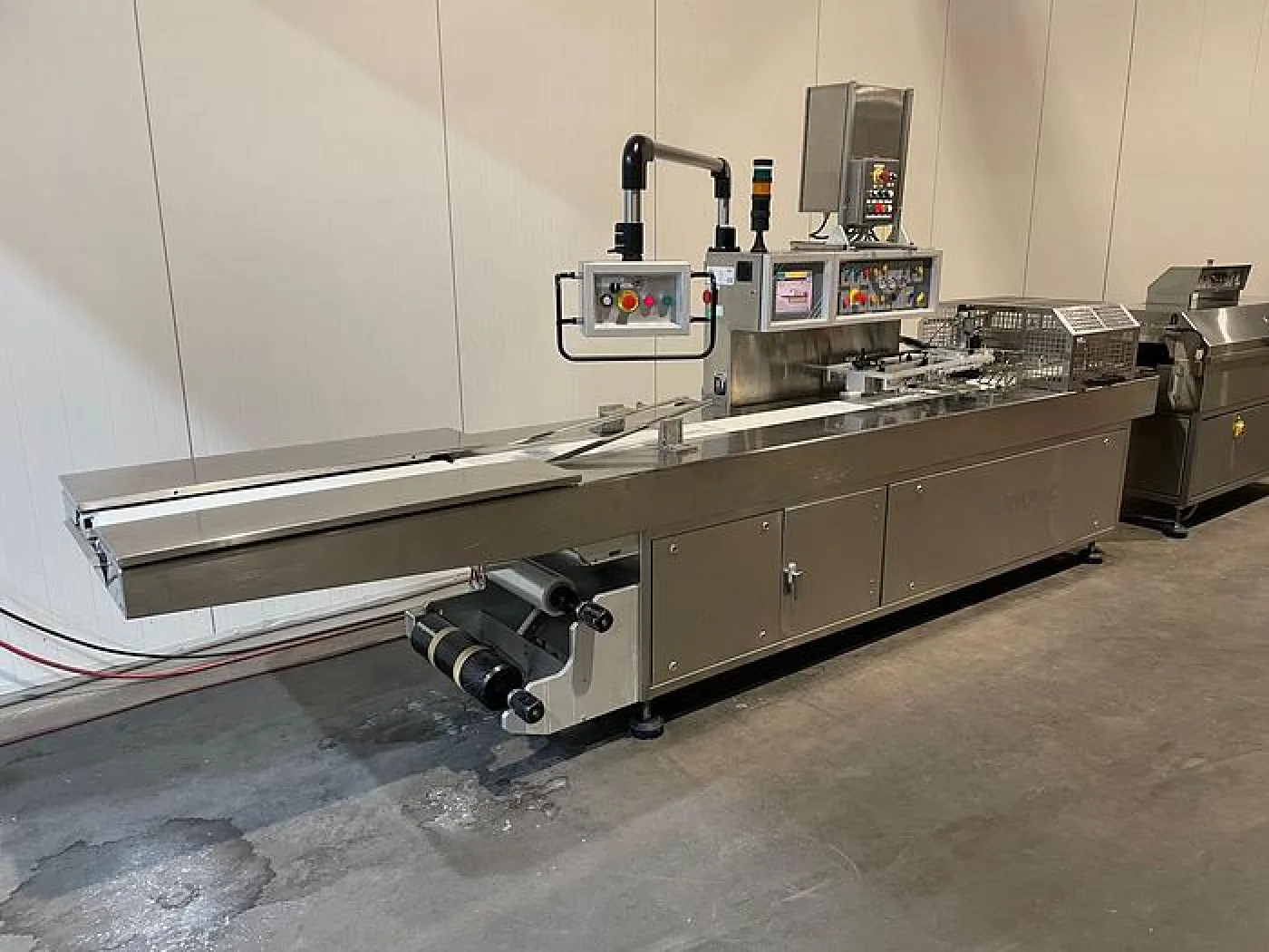 2000 Cryovac Flow wrapping machine met krimptunnel - 2
