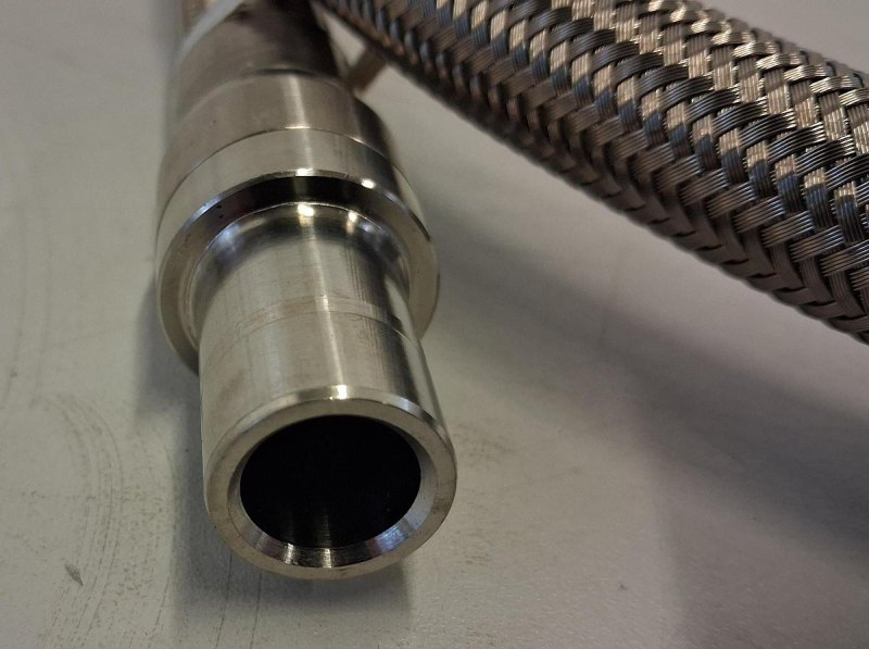 Swagelok PTFE-Teflonschlauch mit Edelstahlumflechtung – Typ SS-TH12TA12TA12-60, Länge 150 cm