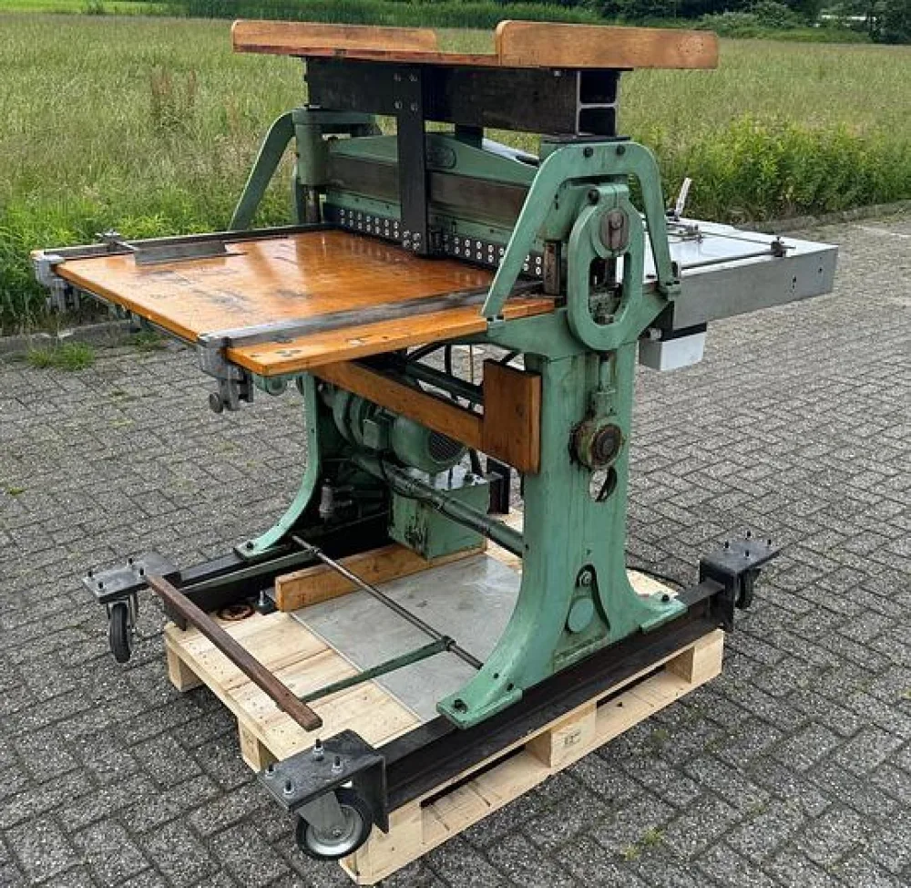 Walter Kroll 900