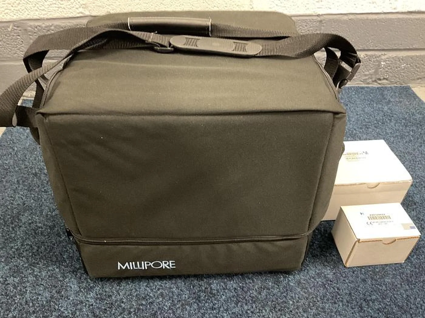Millipore XX6310000 Incubator - 4