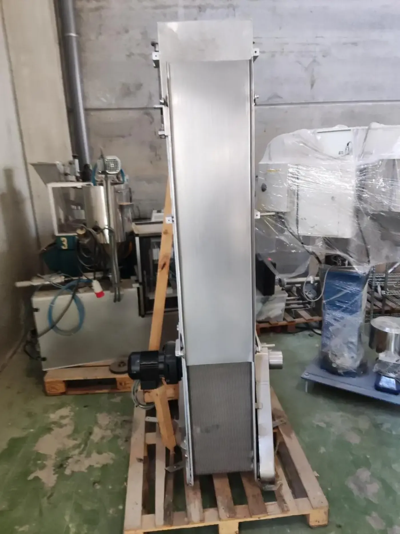 USED STAINLESS STEEL TAPE 1800 MM - 1