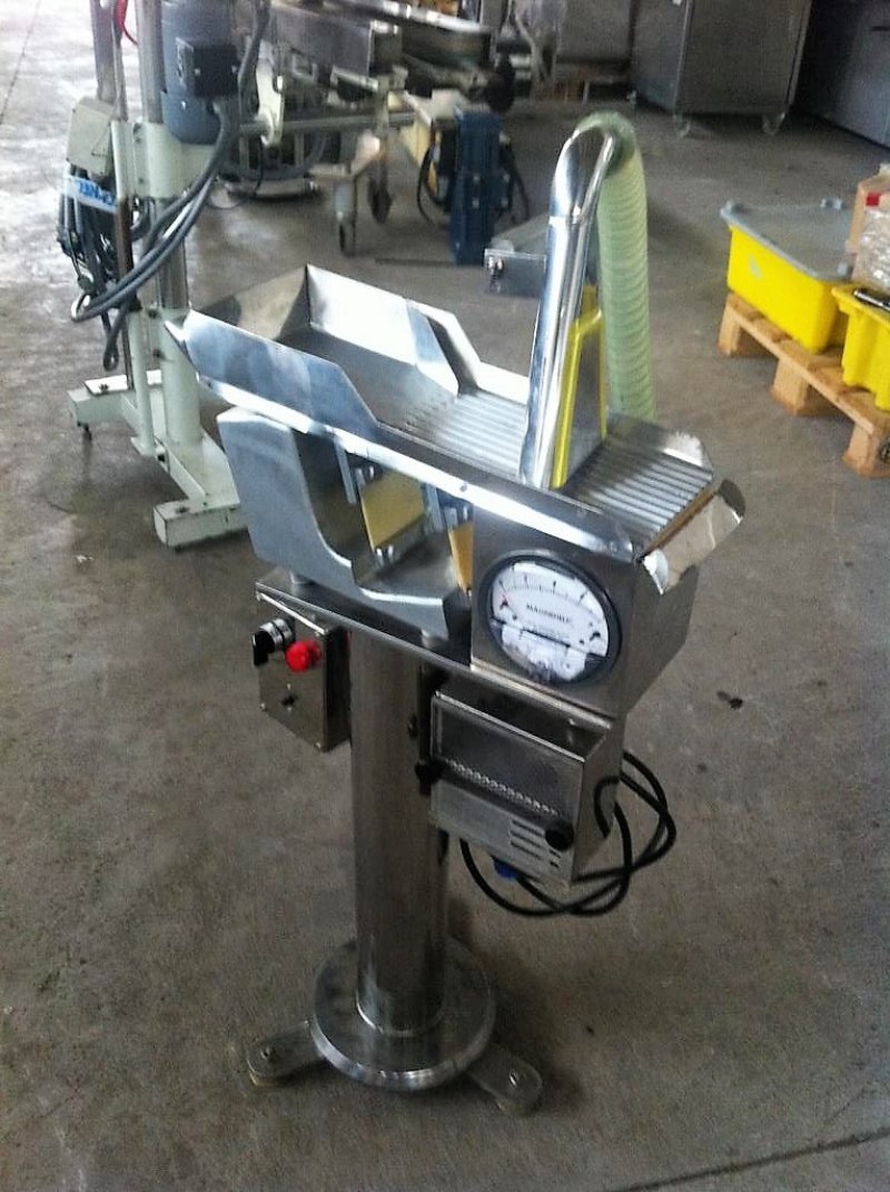 SELEZIONATRICE VIBRANTE PER COMPRESSE – JOST GMBH – MOD. EZ4