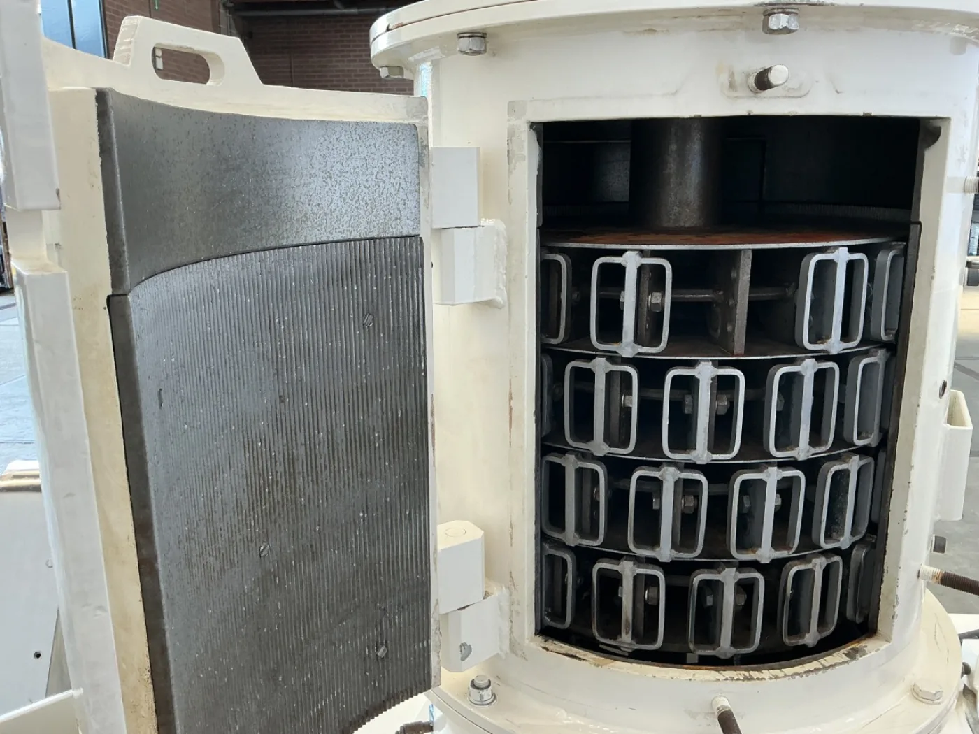 Jackering "Ultra-Rotor type " - Fine Impact Mill - 5