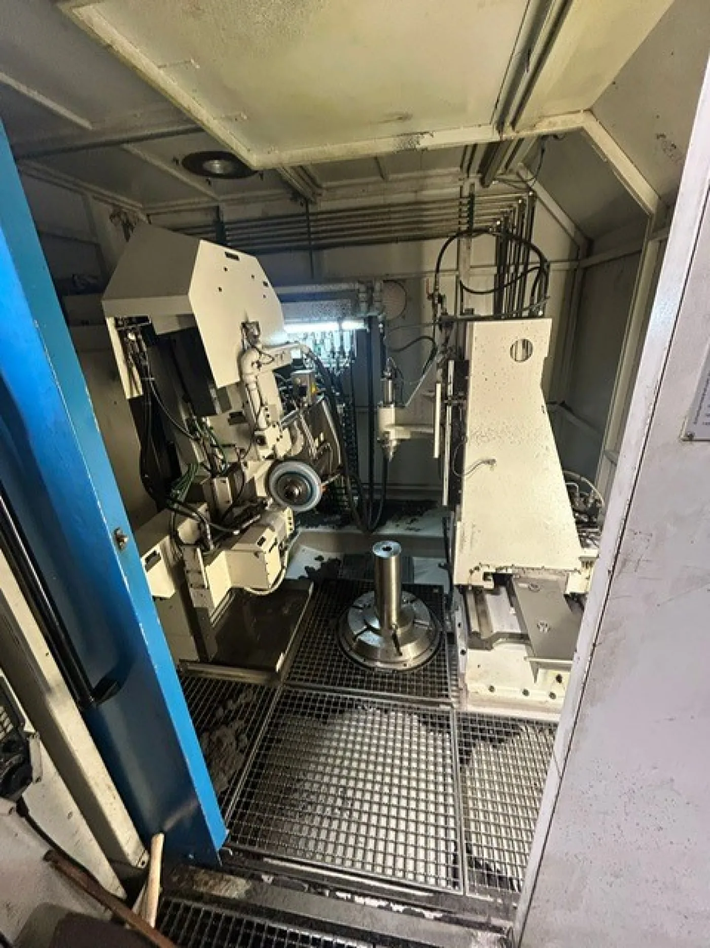 Gear Grinding Machine – GLEASON PFAUTER P600G - 4