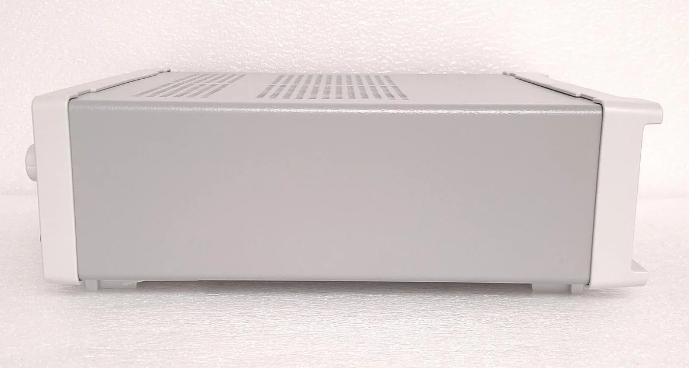 Rohde & Schwarz (R&S) HMC8015 - 3