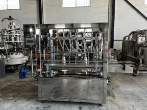 Llenadora lineal automática para líquidos de 6 boquillas con caudalímetros NUEVA en stock