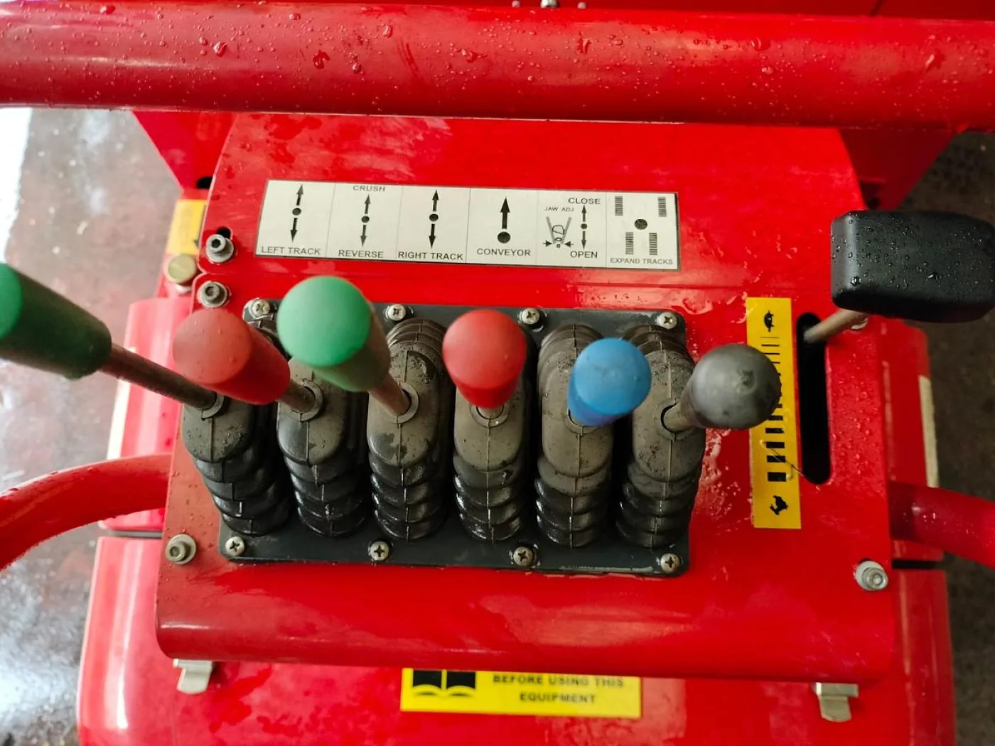 2006 Red Rhino 4017T Mini Crusher - 7
