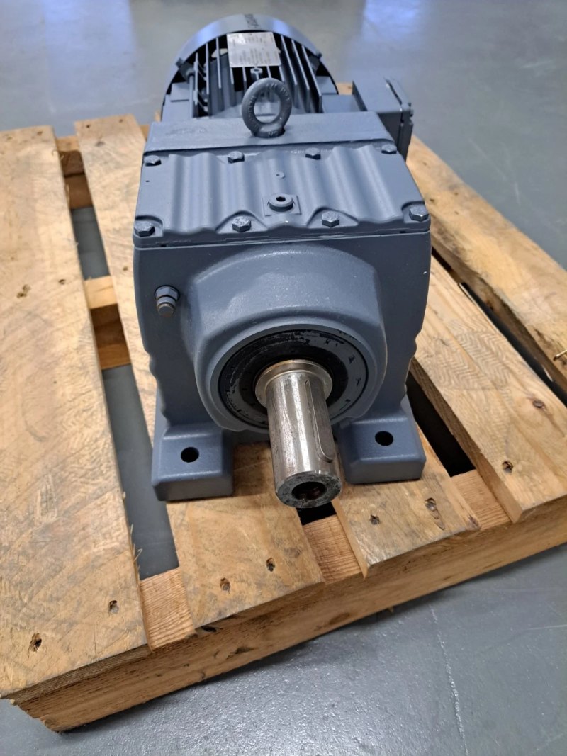 SEW Eurodrive Getriebemotor R67DT90LA/TF
